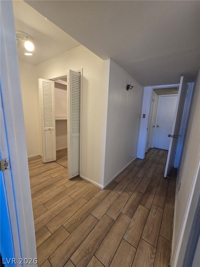 Building Photo - 6108 Fawn Cir