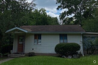 Building Photo - 1611 Pepper Dr