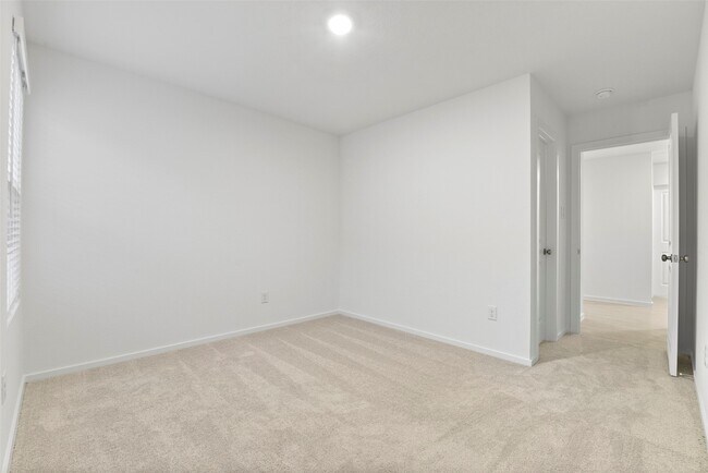 Building Photo - 249 Douglas Hls Dr