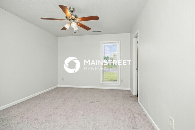 Building Photo - 3 Bedroom Pet-Friendly Home in Memphis, TN with Main Street Renewal