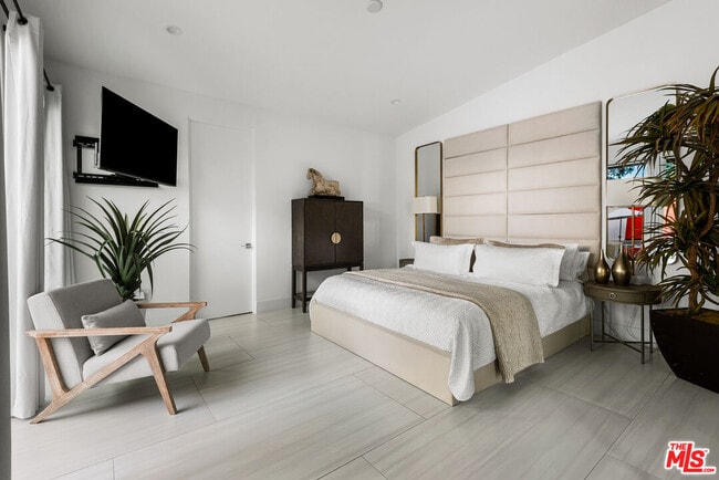 Building Photo - 49723 Ave Montero