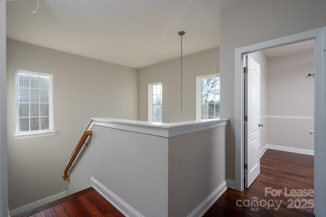 Building Photo - 10725 Serape Rd