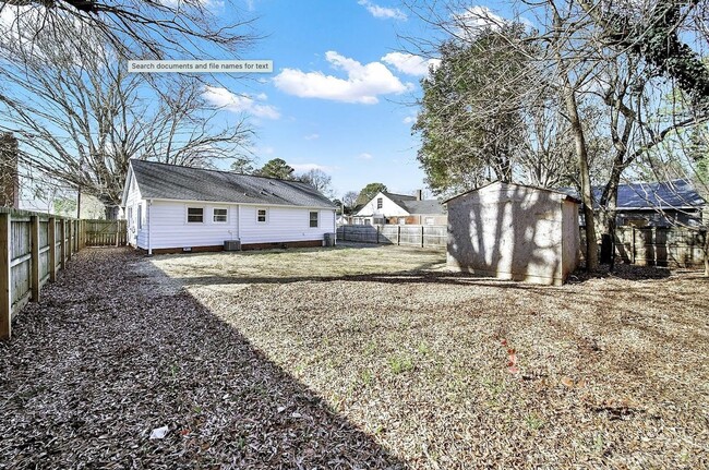 Building Photo - Charming 3BR House in Charlotte *Ready for...