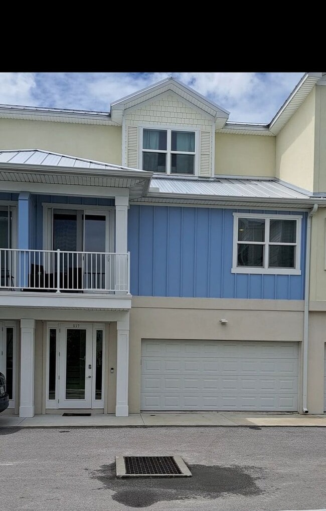 Primary Photo - Furnished Townhome in Dunedin