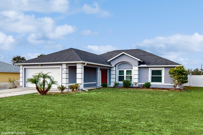 Building Photo - 4 bedroom 2 Bathroom Kissimmee Home