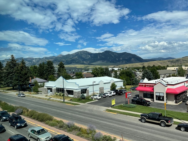 Building Photo - 605 N 7th Ave