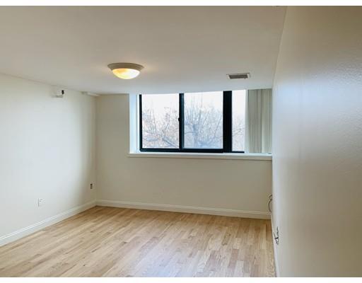 Building Photo - 42 8th St