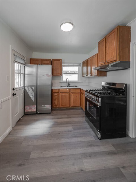 Building Photo - 1719 Cabrillo Ave