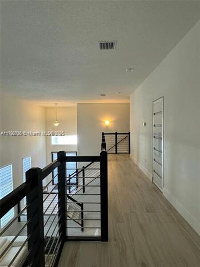 Building Photo - 10376 NW 76th Terrace