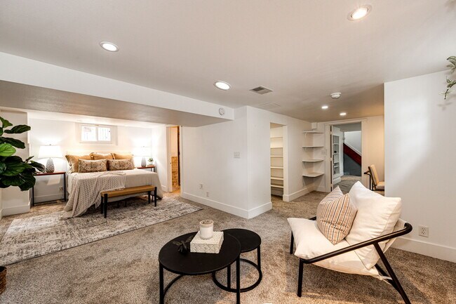 Building Photo - 3784 Quitman St