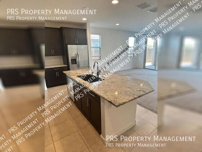Building Photo - 2658 S Reavis Falls Rd
