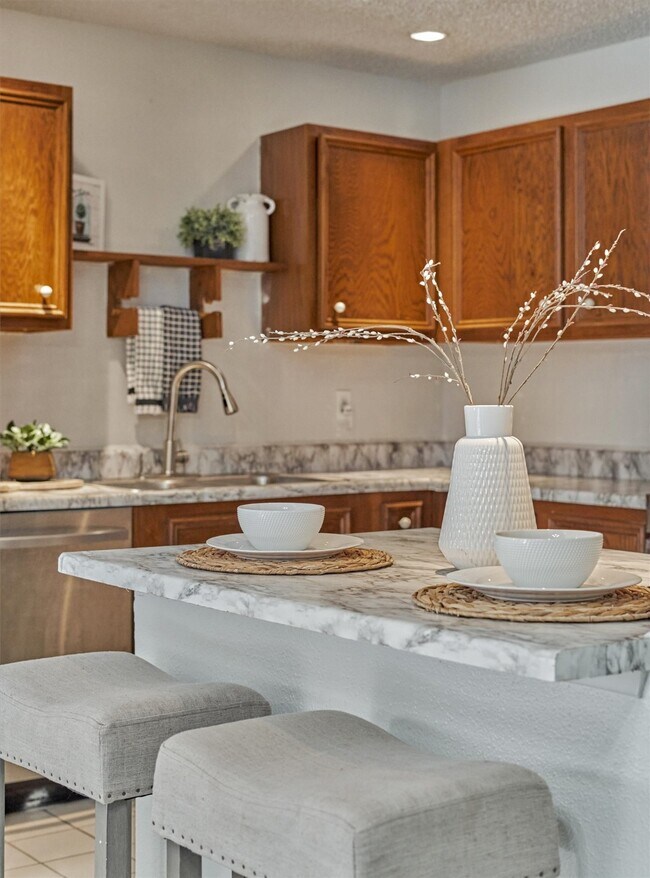 Building Photo - 23419 Summer Pine Dr