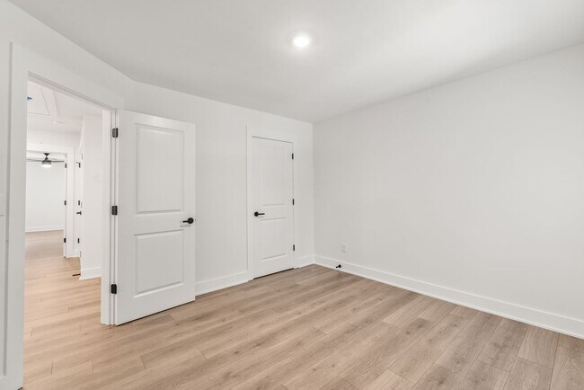 Building Photo - Bright & Modern New Construction Townhome