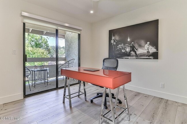 Building Photo - 643 Arroyo Oaks Dr