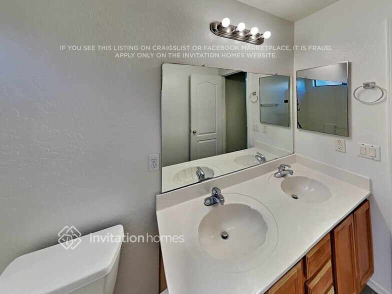 Building Photo - 18621 N Madison Rd