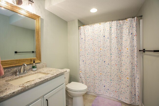 Building Photo - Stunning 4 Bed, 3 Bath Home | 3-Car Garage | Scenic Meadows