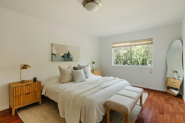 Building Photo - 2700 Cahuenga Blvd