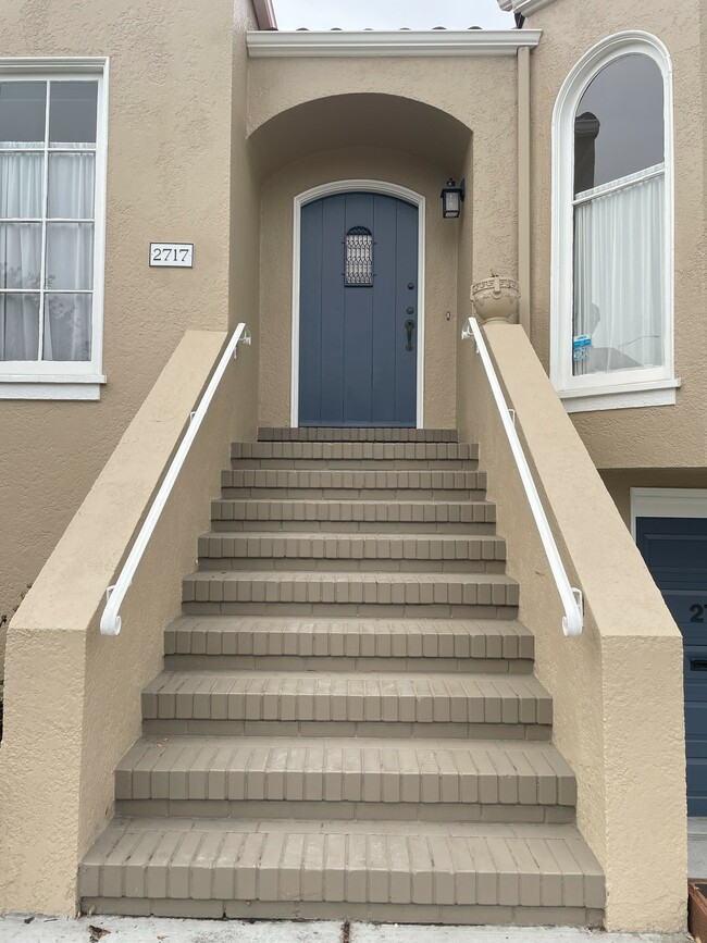 Building Photo - 2717 34th Ave