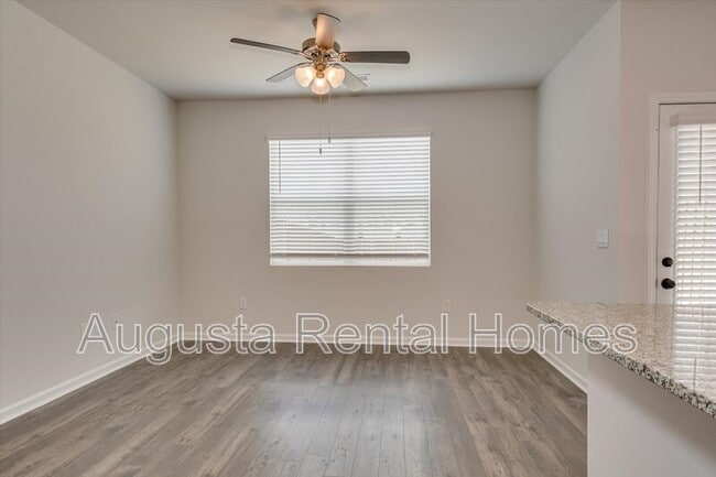 Building Photo - 4315 Newland St