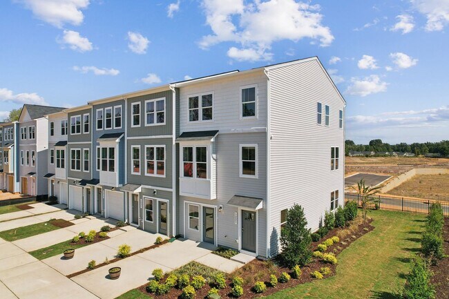 Building Photo - New Construction 4BD, 3.5BA End Unit Raleigh Townhome with Easy Access to Downtown Raleigh