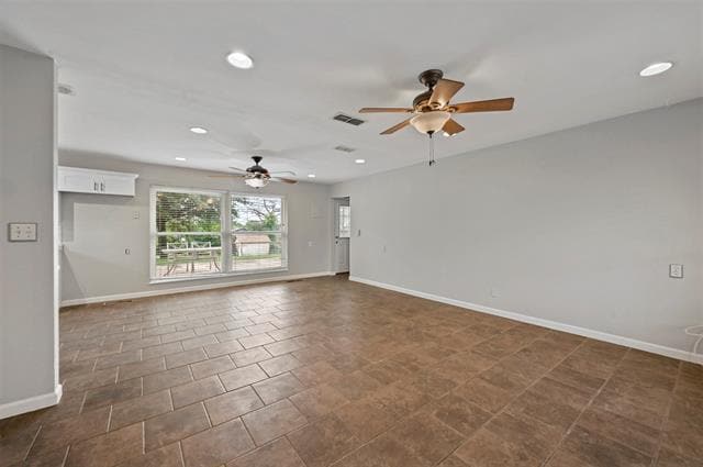 Building Photo - 6209 Shadydell Dr