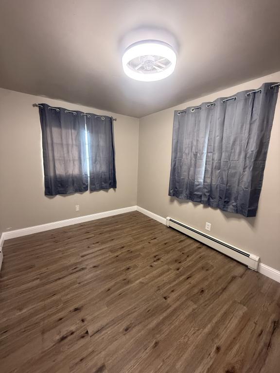 Building Photo - 1934 Crest St