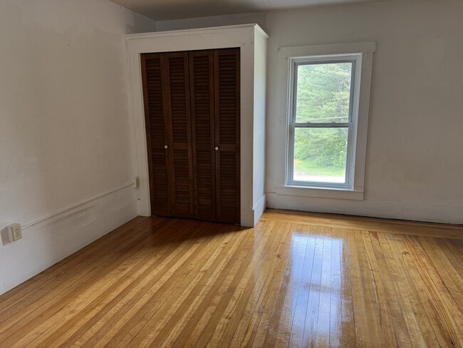 Building Photo - 312 S Craftsbury Rd