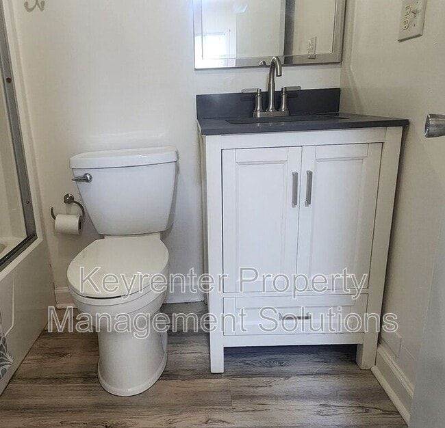 Building Photo - 825 Highland Ave