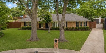 Building Photo - 10141 Fieldfare Ct