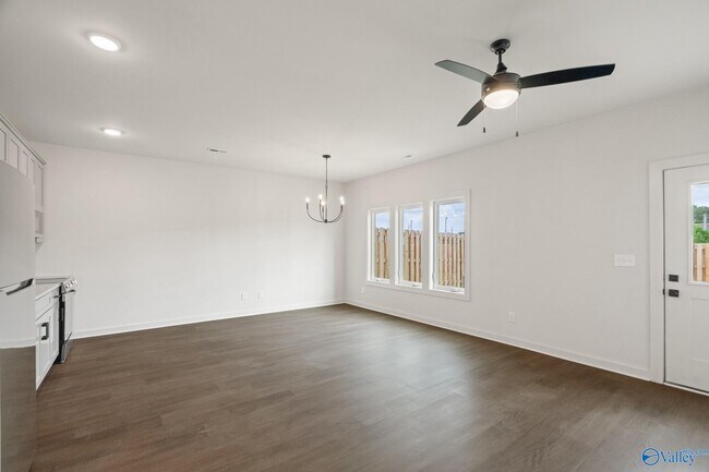 Building Photo - 2510 Freeman Rd SW