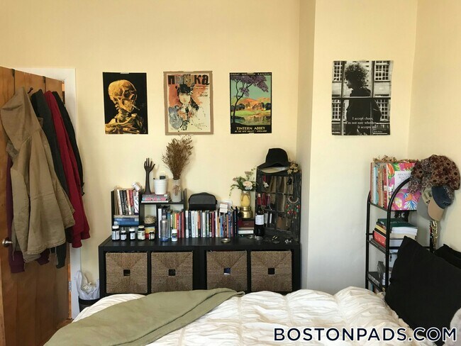 Building Photo - 27-29 Cameron Ave.