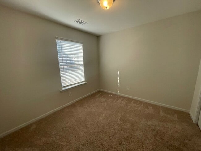 Building Photo - 959 Madrid Court- The Townhomes at Chukker...