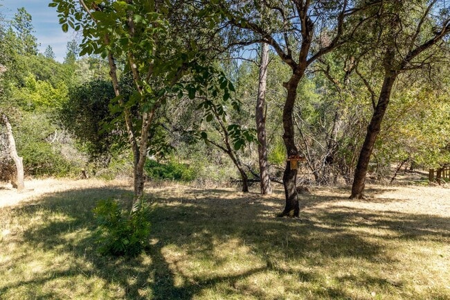 Building Photo - 17434 Virginia Way