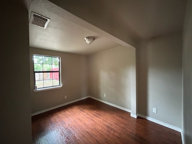 Building Photo - Renovated Harlandale 3 Bedroom, 2 Bathroom...