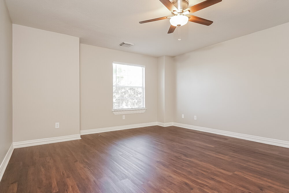 Building Photo - 2922 Brahman Dr