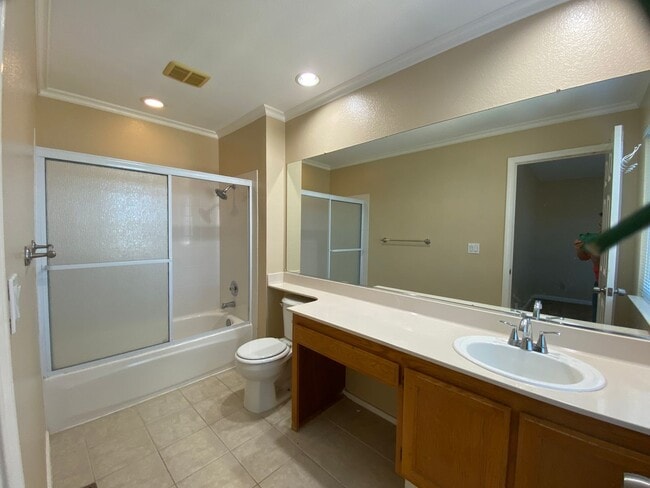 Building Photo - 2 Primary Bedrooms - Close to Travis Air Base - with No Rear Neighbors!