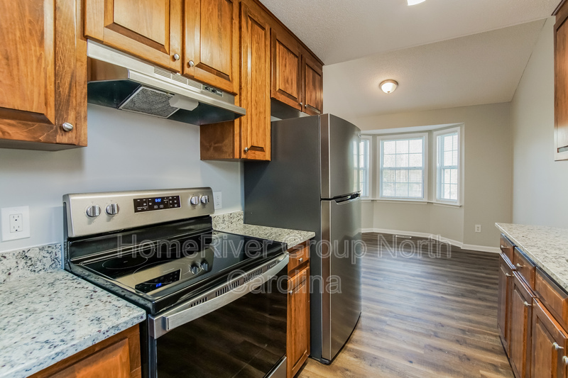 Building Photo - 3429 Deer Trace Ln