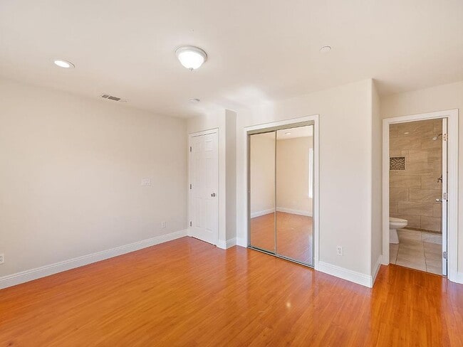 Building Photo - 3910 San Carlos Wy