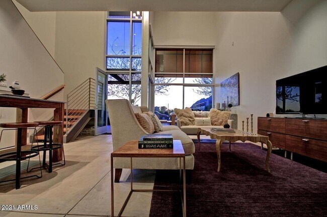 Building Photo - 4747 N Scottsdale Rd