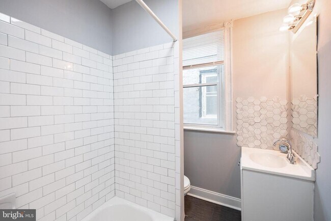 Building Photo - 5847 Willows Ave