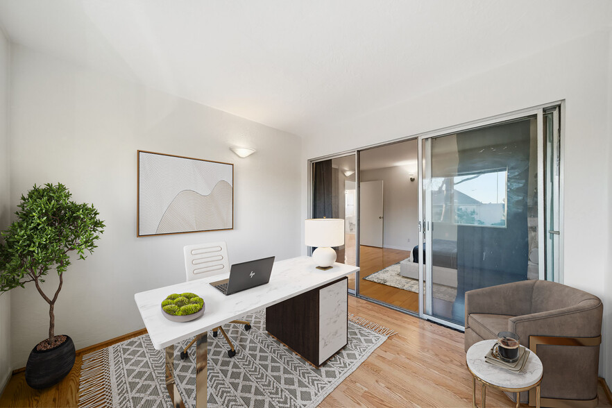 Building Photo - 3009 Dana St