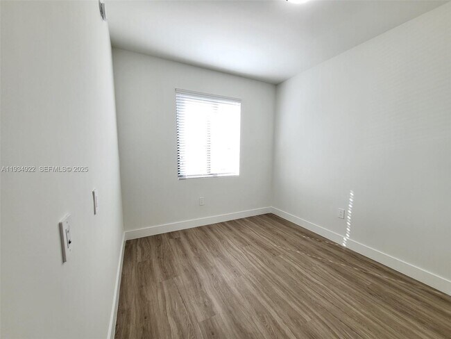 Building Photo - 19011 SW 344th Ter