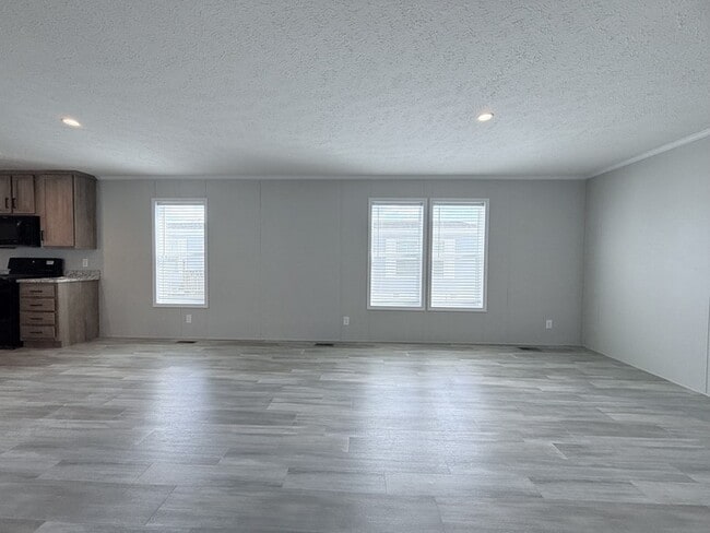 Building Photo - 29811 W Essex Ct