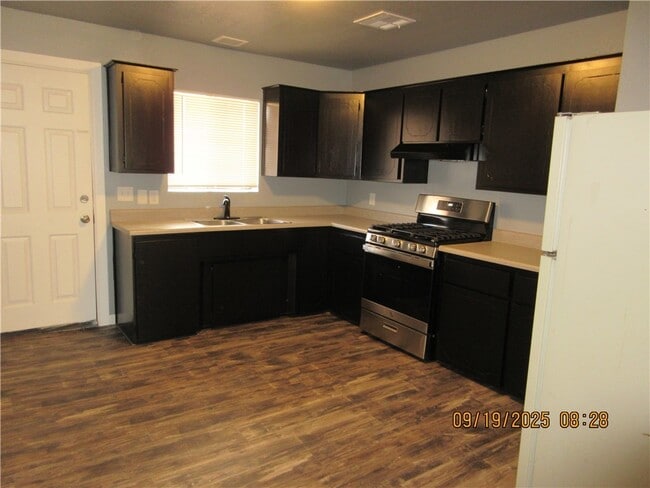 Building Photo - 1755 Gordon #1 Dr