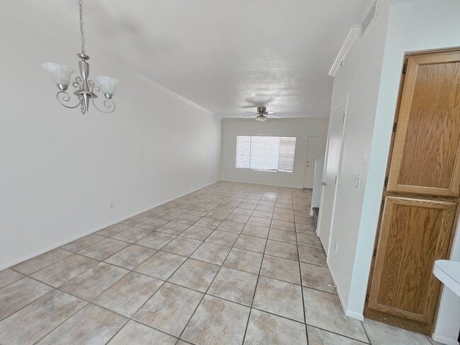 Building Photo - 3 Bedroom 2.5 Bathroom Sonoma Village Townhouse