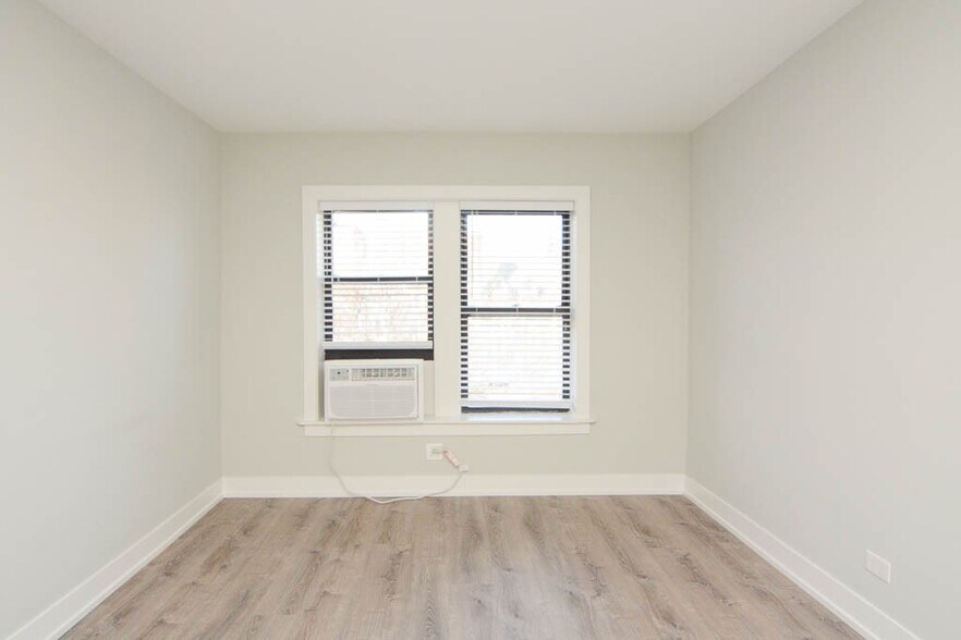Building Photo - 730 Judson Ave
