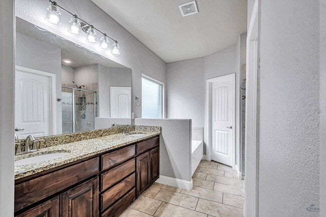 Building Photo - 7041 XIT Ranch Rd