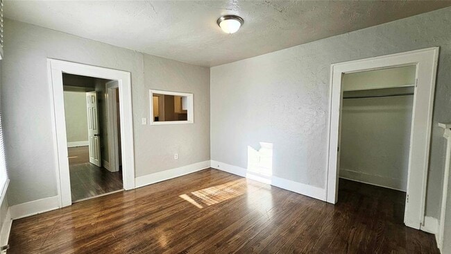 Building Photo - 1312 NW 12th St