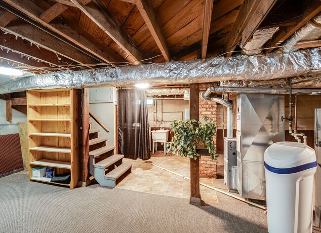 Building Photo - Rare home available for rent in Eken park!
