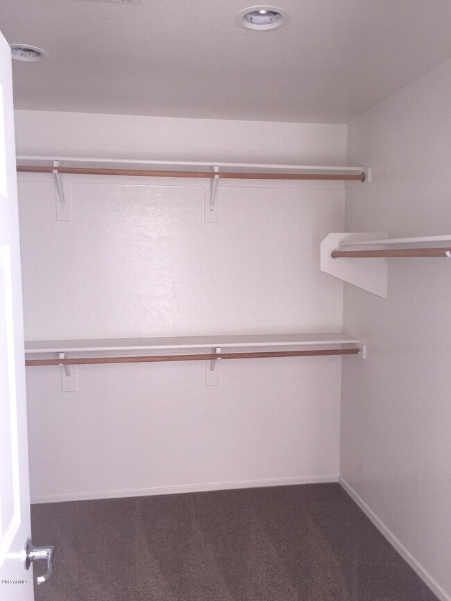 Building Photo - 15143 N 172nd Dr